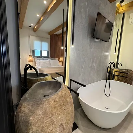 Poema Aparthotel Antiparos Città