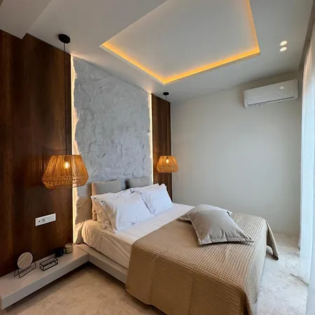 Poema Aparthotel 4*