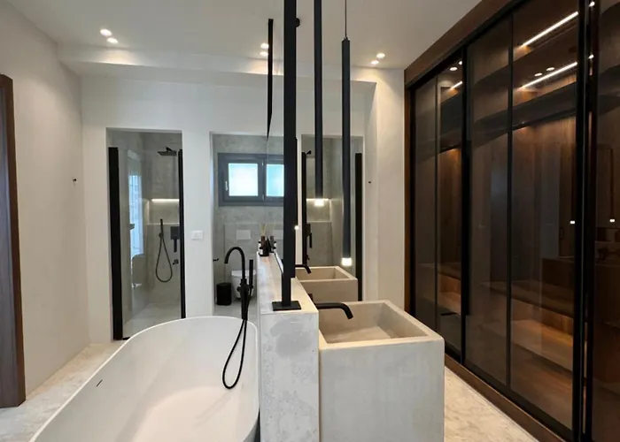 מלון דירות Poema 4*